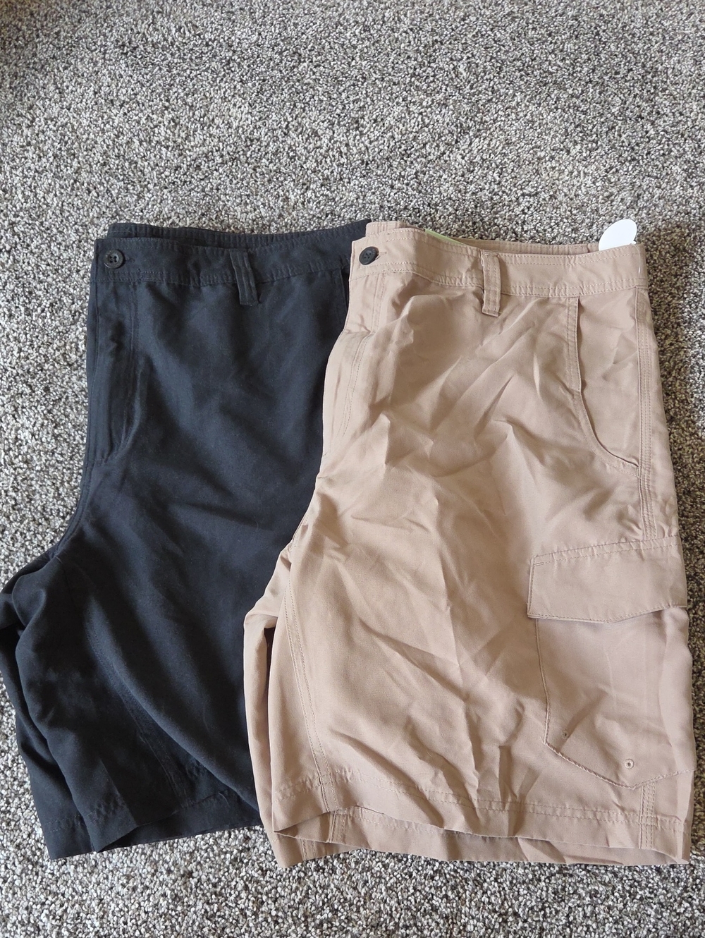 Magellan Outdoors Men's Cargo Shorts in Black & Khaki Tan